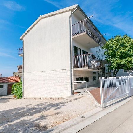 Apartments Matejka Primošten Exterior foto